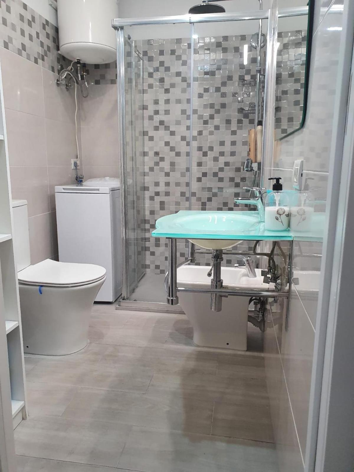 Apartamento Torres Del Sol อาโรนา ภายนอก รูปภาพ